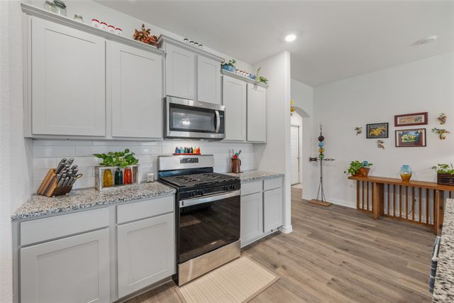 740 Soar Sky Way, Lavon, TX 75166