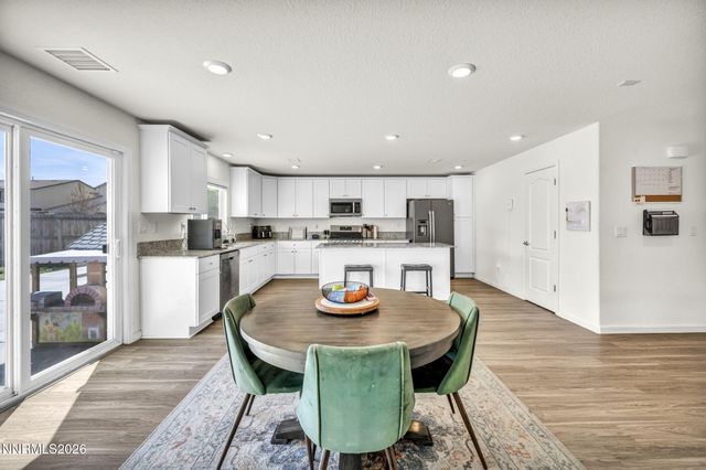 8982 Wolf River Drive, Reno, NV 89506