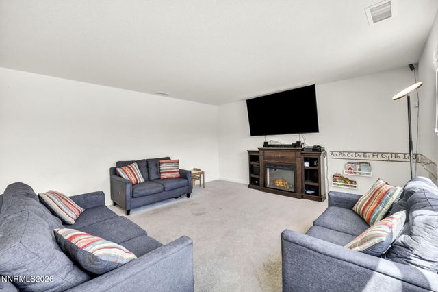 8982 Wolf River Drive, Reno, NV 89506