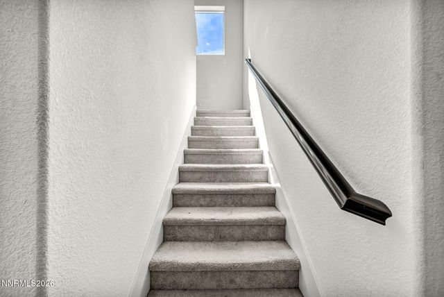 8982 Wolf River Drive, Reno, NV 89506