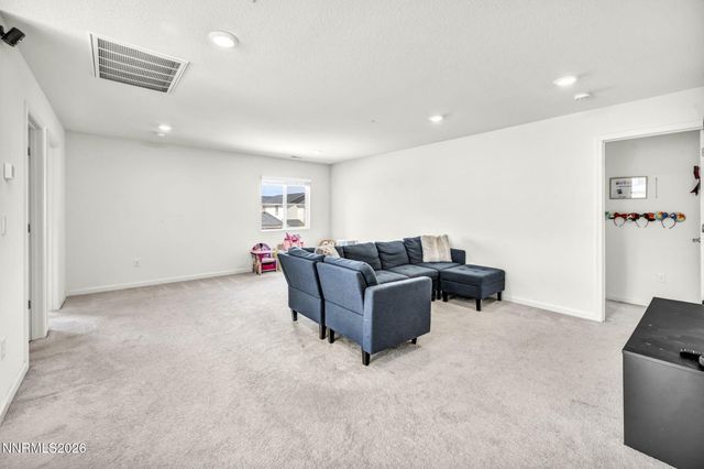 8982 Wolf River Drive, Reno, NV 89506