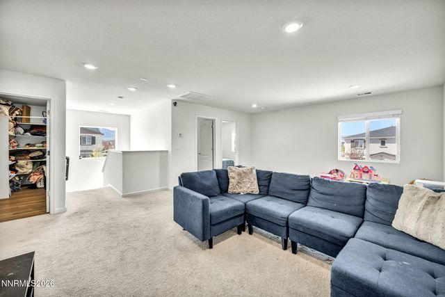 8982 Wolf River Drive, Reno, NV 89506