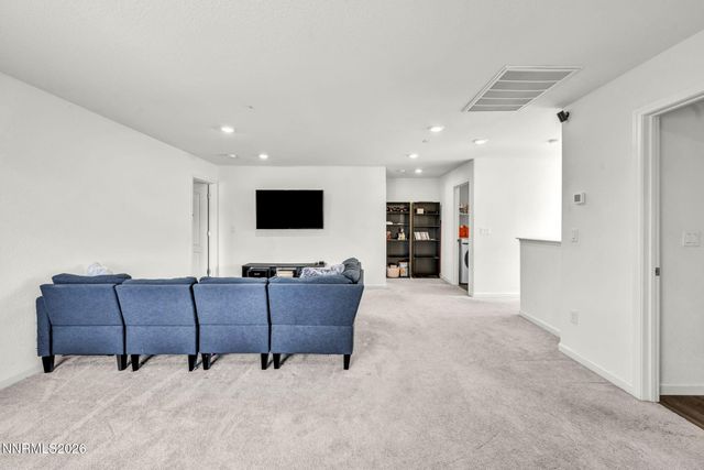 8982 Wolf River Drive, Reno, NV 89506