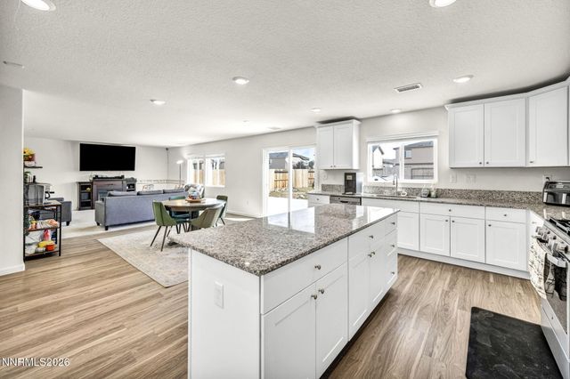 8982 Wolf River Drive, Reno, NV 89506