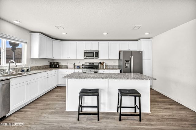 8982 Wolf River Drive, Reno, NV 89506