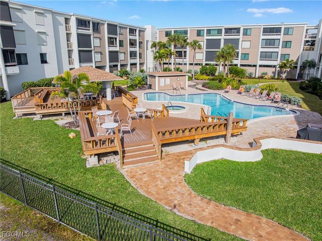 2777 W Gulf DR 109, Sanibel, FL 33957