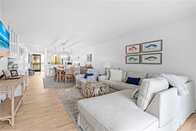 2777 W Gulf DR 109, Sanibel, FL 33957