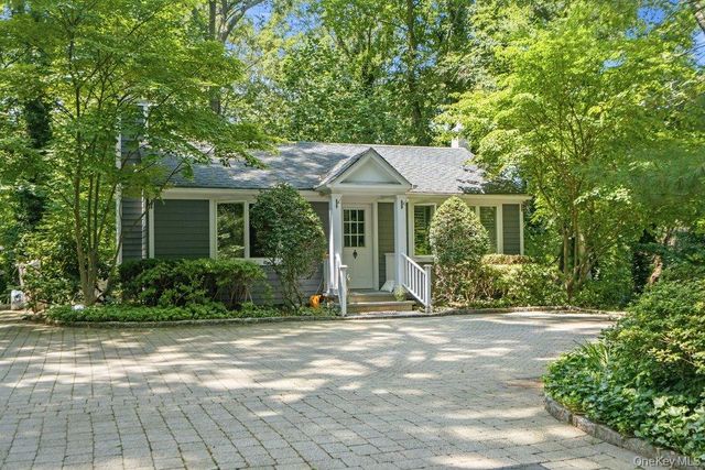 537 Split Rock Road, Syosset, NY 11791