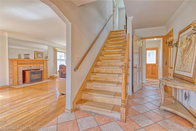 551 Fiske Drive, Detroit, MI 48214