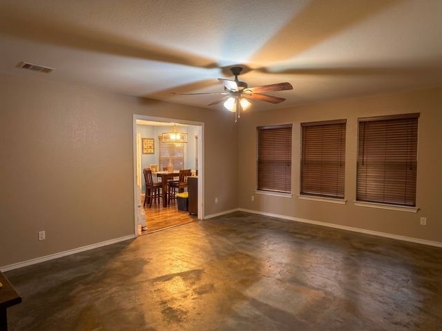 1245 Meadow Hill Drive, Lavon, TX 75166