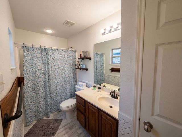 1245 Meadow Hill Drive, Lavon, TX 75166