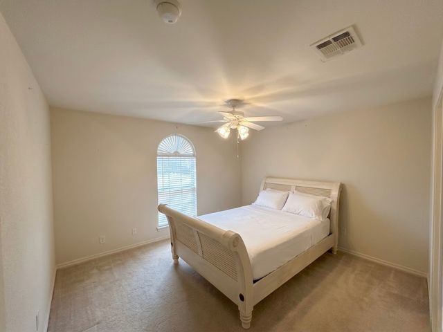 1245 Meadow Hill Drive, Lavon, TX 75166