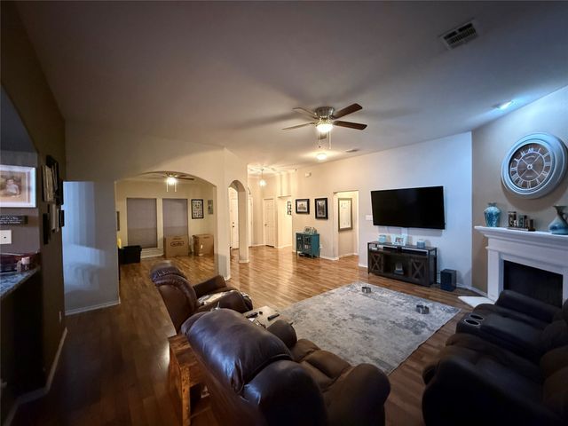 1245 Meadow Hill Drive, Lavon, TX 75166