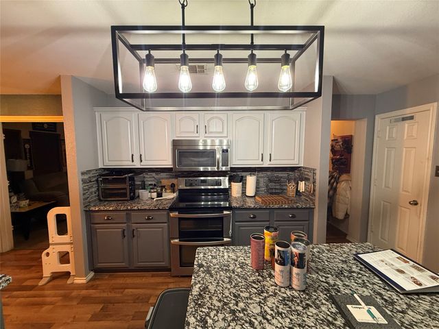 1245 Meadow Hill Drive, Lavon, TX 75166