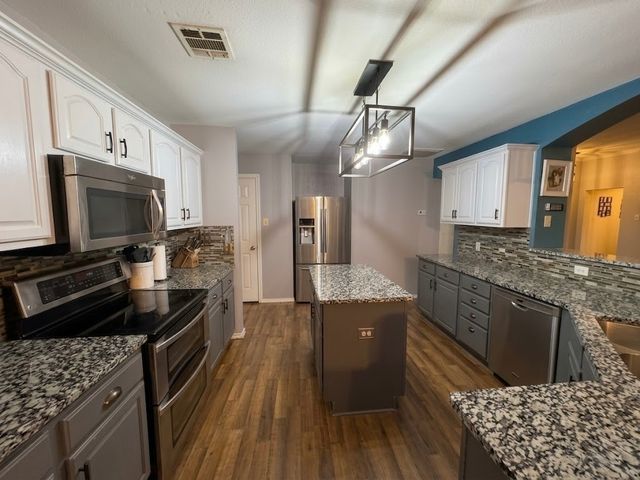 1245 Meadow Hill Drive, Lavon, TX 75166