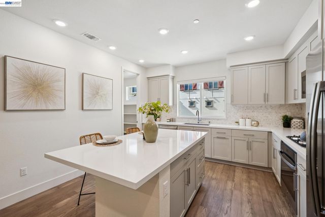 57109 Via Vicenza, San Ramon, CA 94583