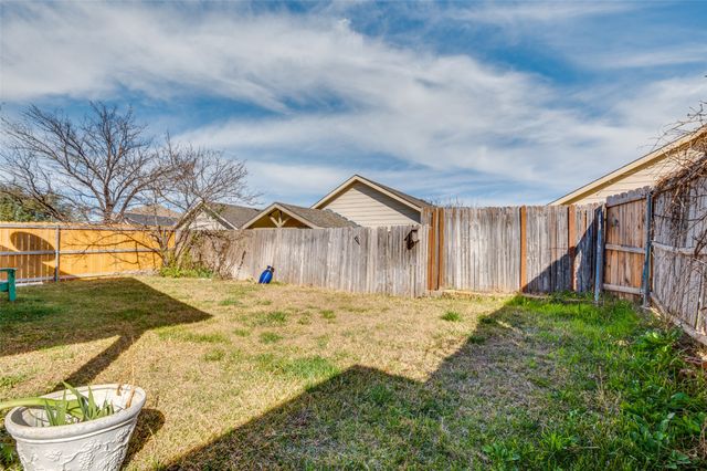 4040 Golden Rod Drive, Forney, TX 75126