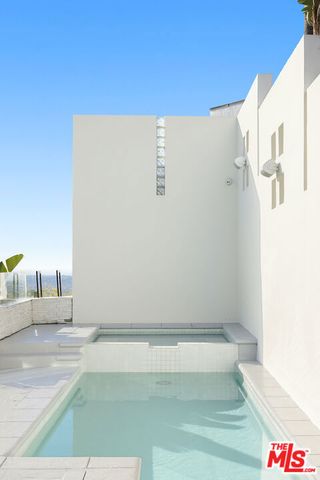 2231 Sunset Plaza Drive, Los Angeles, CA 90069
