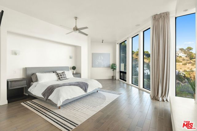 2231 Sunset Plaza Drive, Los Angeles, CA 90069