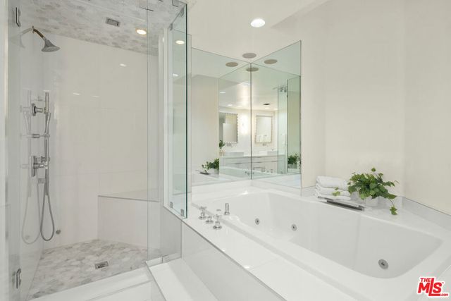 2231 Sunset Plaza Drive, Los Angeles, CA 90069