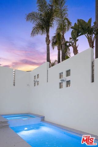 2231 Sunset Plaza Drive, Los Angeles, CA 90069