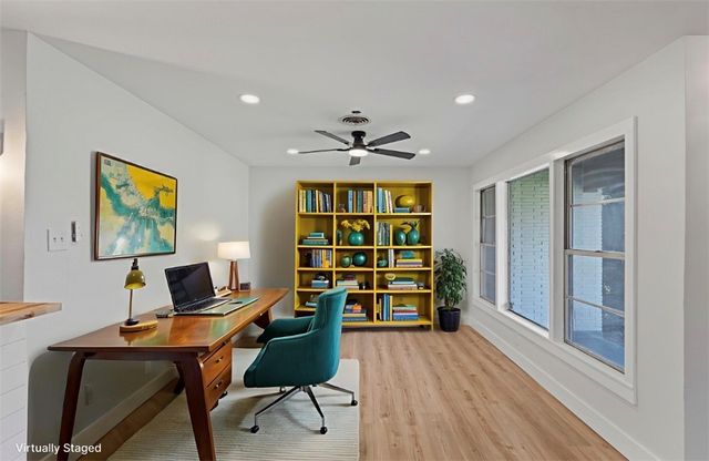 629 Peerman Pl, Corpus Christi, TX 78411