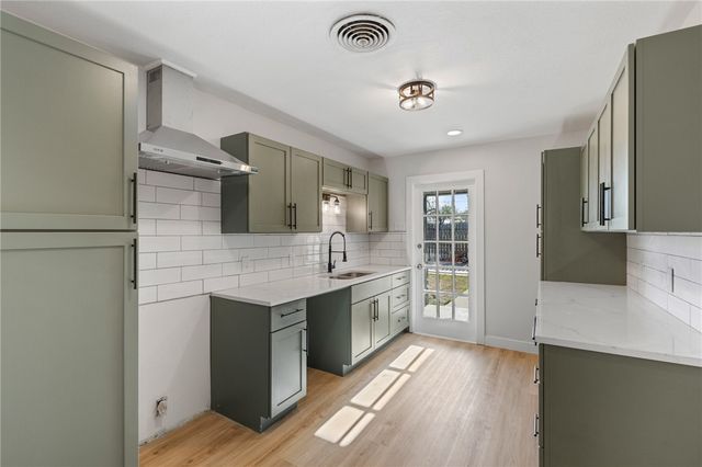 629 Peerman Pl, Corpus Christi, TX 78411