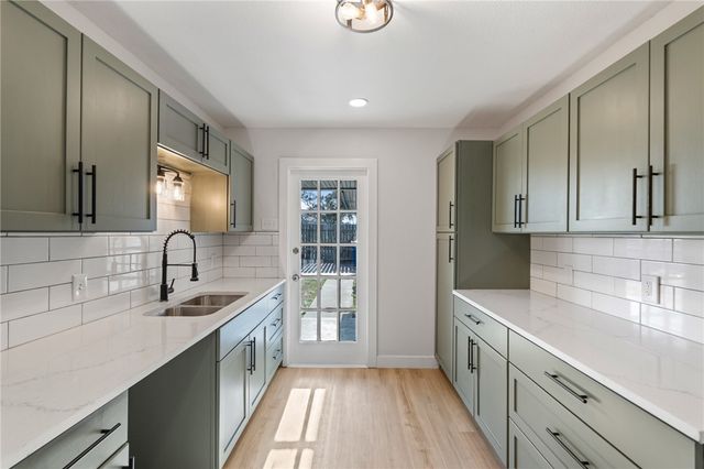 629 Peerman Pl, Corpus Christi, TX 78411