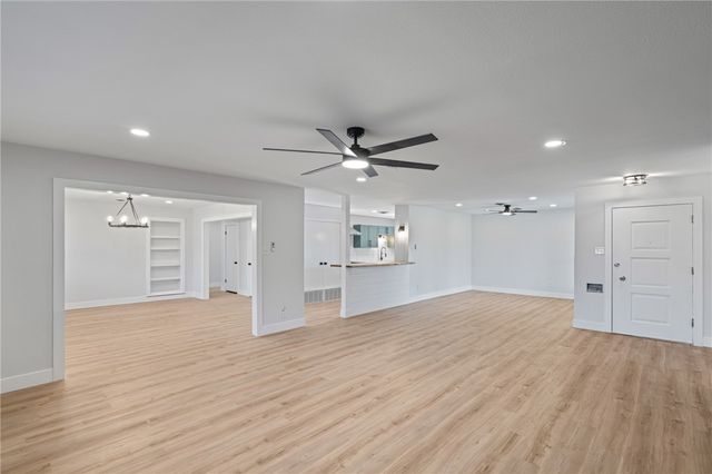 629 Peerman Pl, Corpus Christi, TX 78411