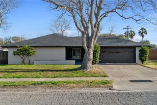 629 Peerman Pl, Corpus Christi, TX 78411