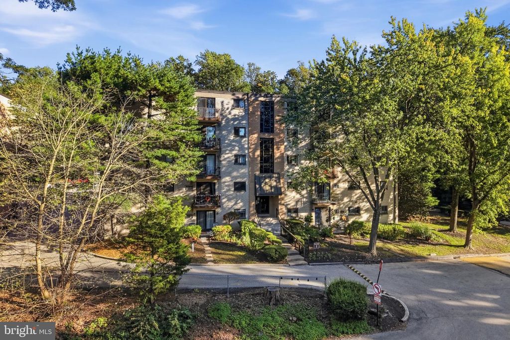 400 GLENDALE RD #I-33, HAVERTOWN, PA 19083 — photo 2
