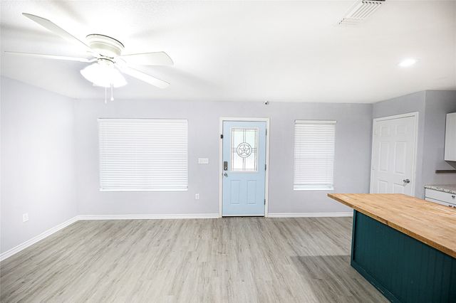 214 E Clay Street, Bowie, TX 76230