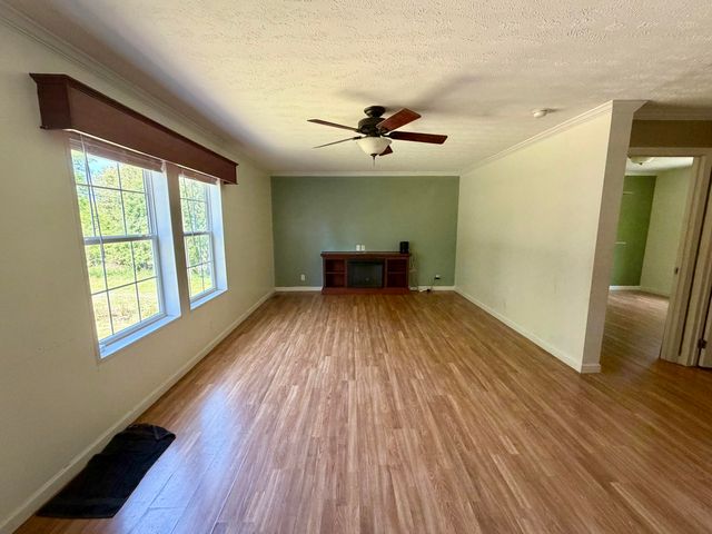 205 Ridge Road, Whitwell, TN 37397