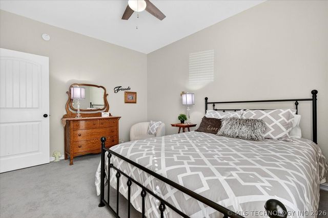 1916 Barnett Place, Bartlesville, OK 74006