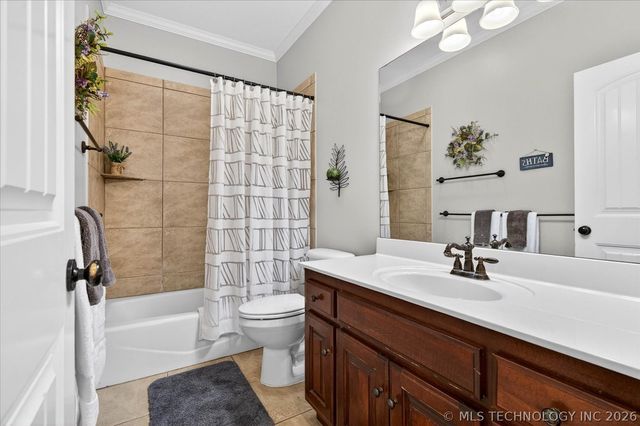 1916 Barnett Place, Bartlesville, OK 74006