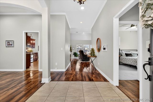 1916 Barnett Place, Bartlesville, OK 74006