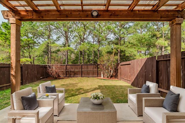 323 Bloomhill Place, Magnolia, TX 77354