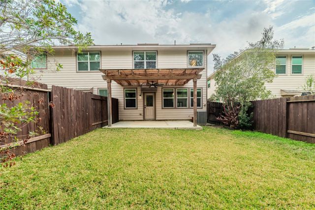 323 Bloomhill Place, Magnolia, TX 77354