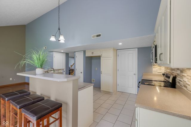 5116 Brookstone Court, Indianapolis, IN 46268