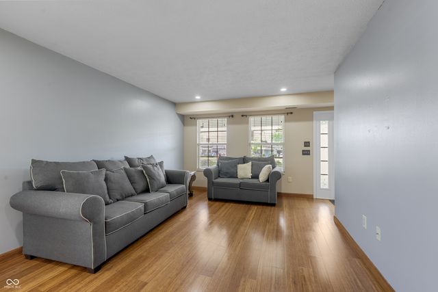 5116 Brookstone Court, Indianapolis, IN 46268