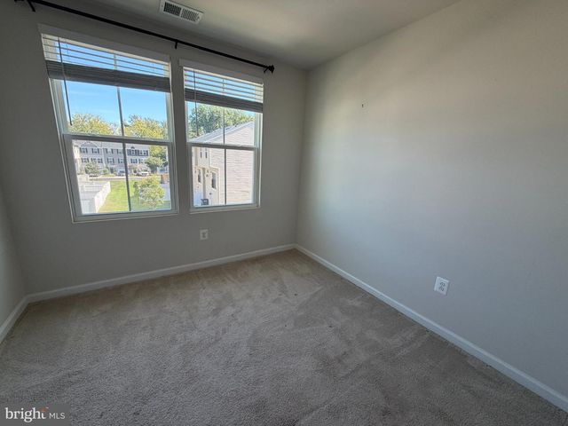 264 SAGE CIR, Winchester, VA 22603