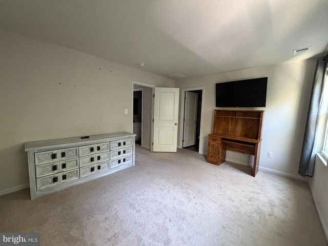 264 SAGE CIR, Winchester, VA 22603