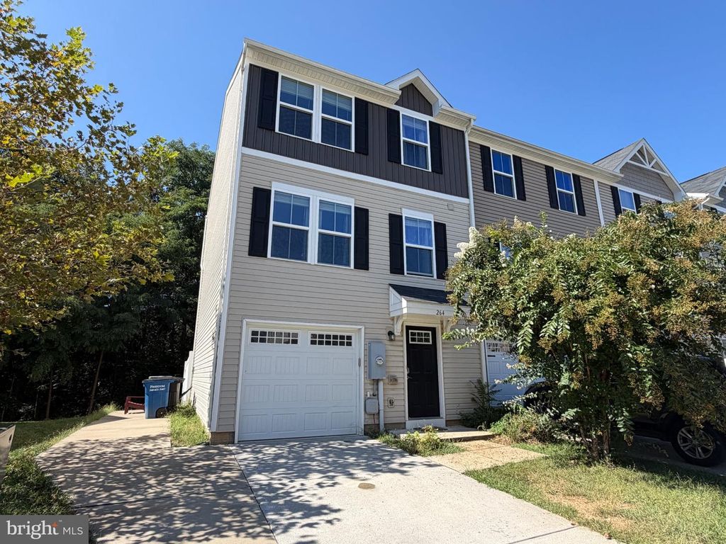 264 SAGE CIR, Winchester, VA 22603