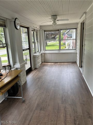 732 Tallmadge Road, Cuyahoga Falls, OH 44221