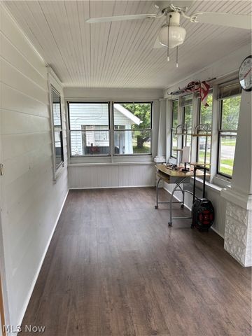 732 Tallmadge Road, Cuyahoga Falls, OH 44221