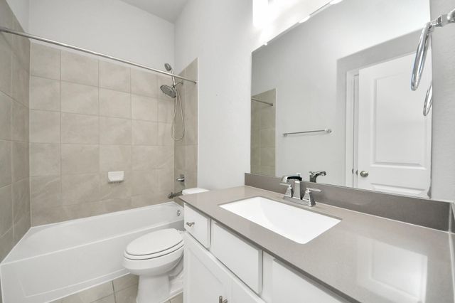 9019 Emerald Cane Drive, Missouri City, TX 77459