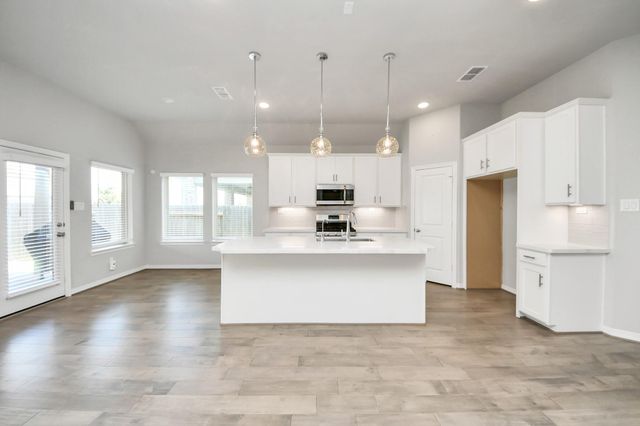 9019 Emerald Cane Drive, Missouri City, TX 77459