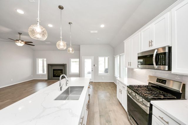 9019 Emerald Cane Drive, Missouri City, TX 77459