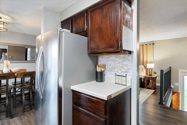 808 Center Drive NW, Chisholm, MN 55719