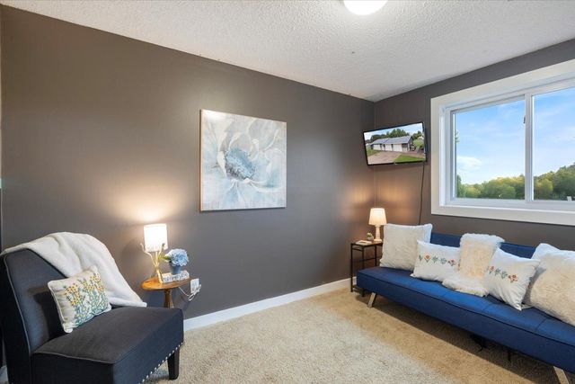 808 Center Drive NW, Chisholm, MN 55719